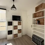 Studio Calme A Deux Pas Des Champs-Elysees